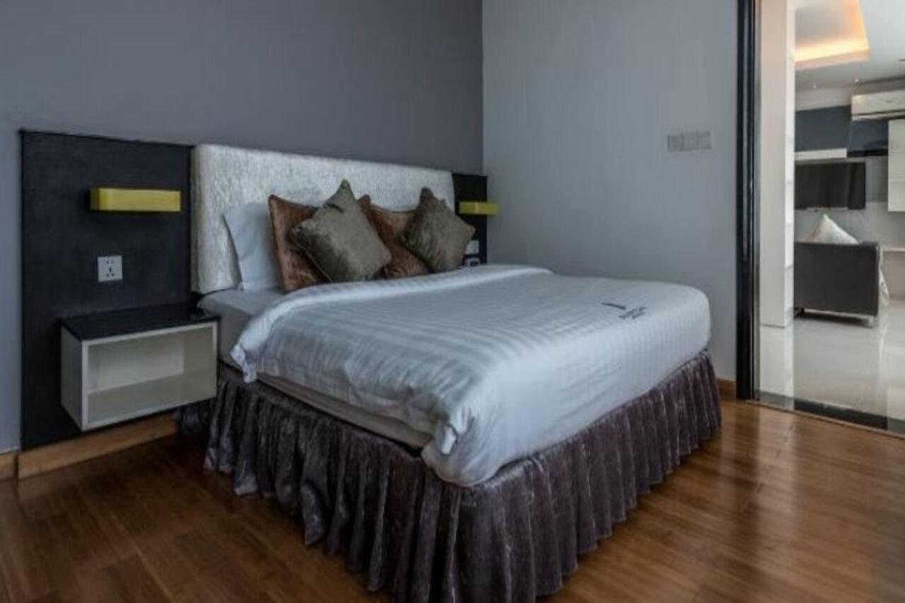 Naki Suites @ Silvertown Phnom Penh Ngoại thất bức ảnh