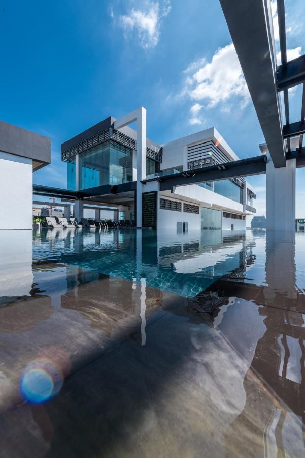 Naki Suites @ Silvertown Phnom Penh Ngoại thất bức ảnh