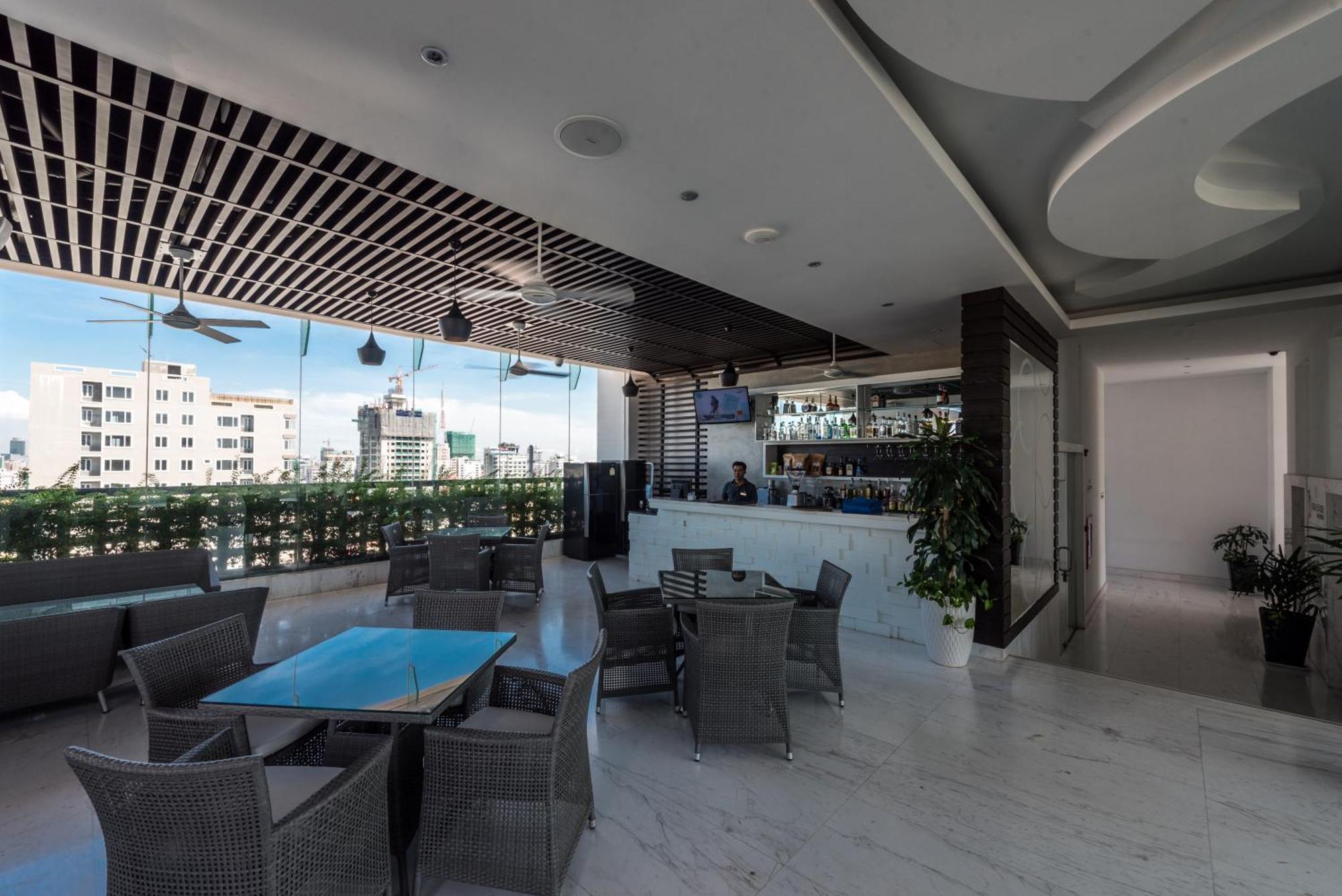 Naki Suites @ Silvertown Phnom Penh Ngoại thất bức ảnh