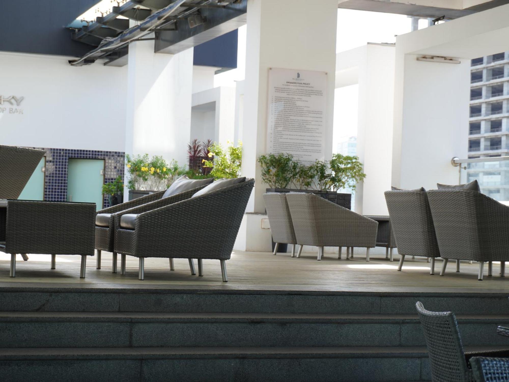 Naki Suites @ Silvertown Phnom Penh Ngoại thất bức ảnh