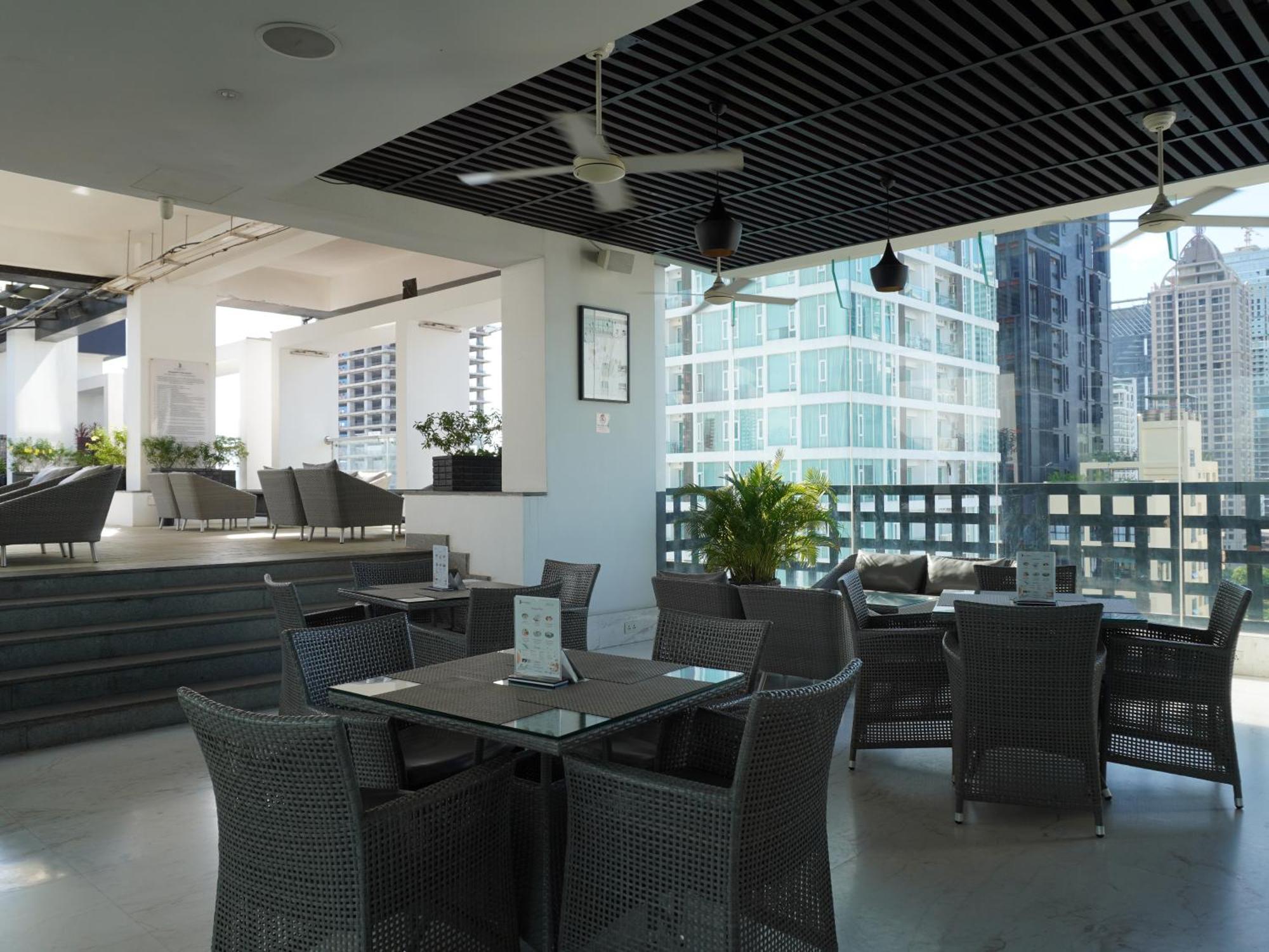 Naki Suites @ Silvertown Phnom Penh Ngoại thất bức ảnh